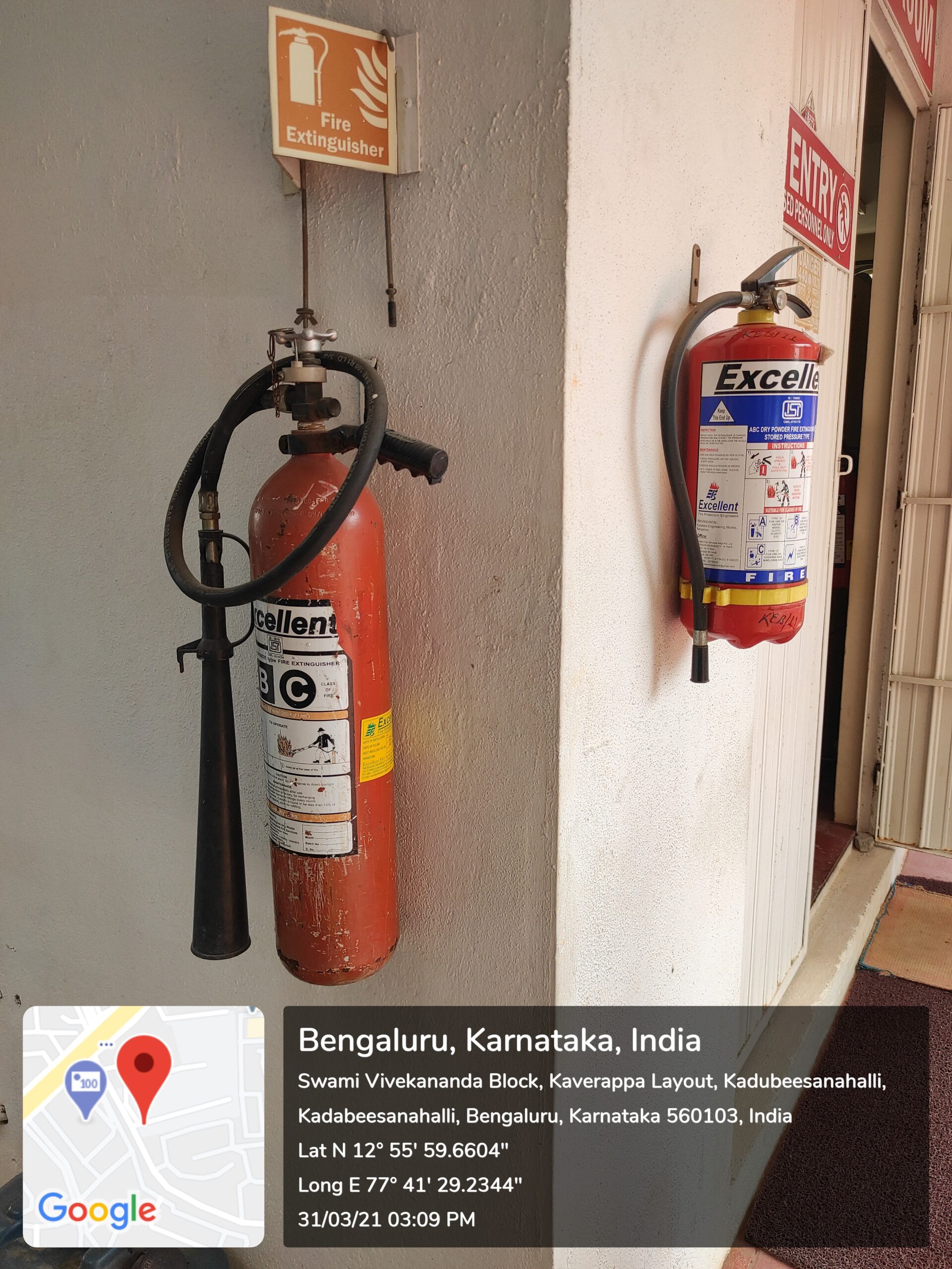 Fire extinguisher- Infrastructure- Top 10 Engineering Colleges in India